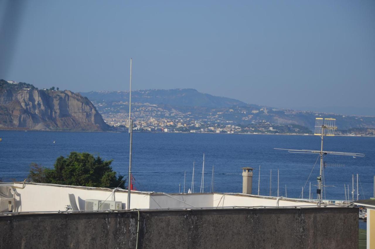 Dc House Hotel Procida Bagian luar foto