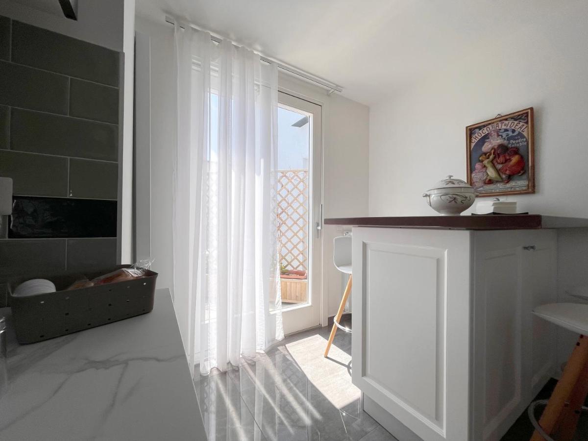 Dc House Hotel Procida Bagian luar foto